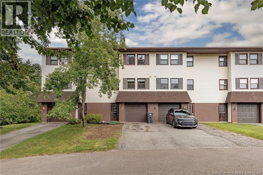31 Shadowhill Court