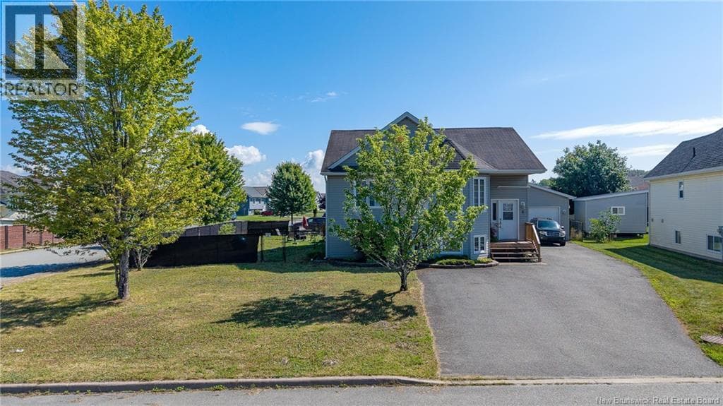 8 Omega Drive, photo 3