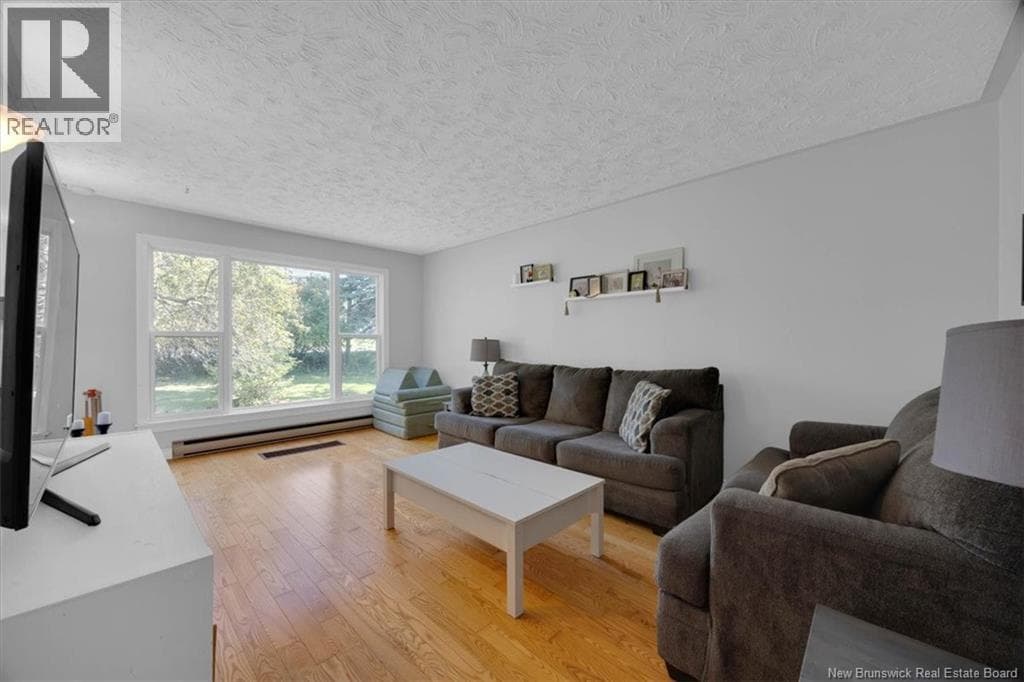 389 Hampton Road, photo 6