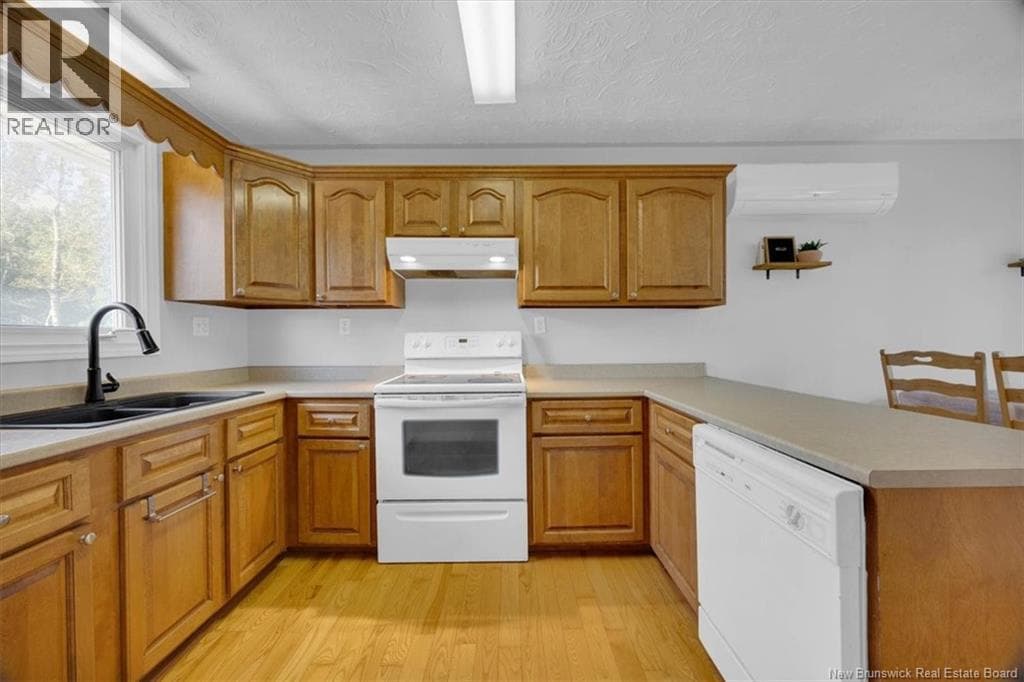 389 Hampton Road, photo 12