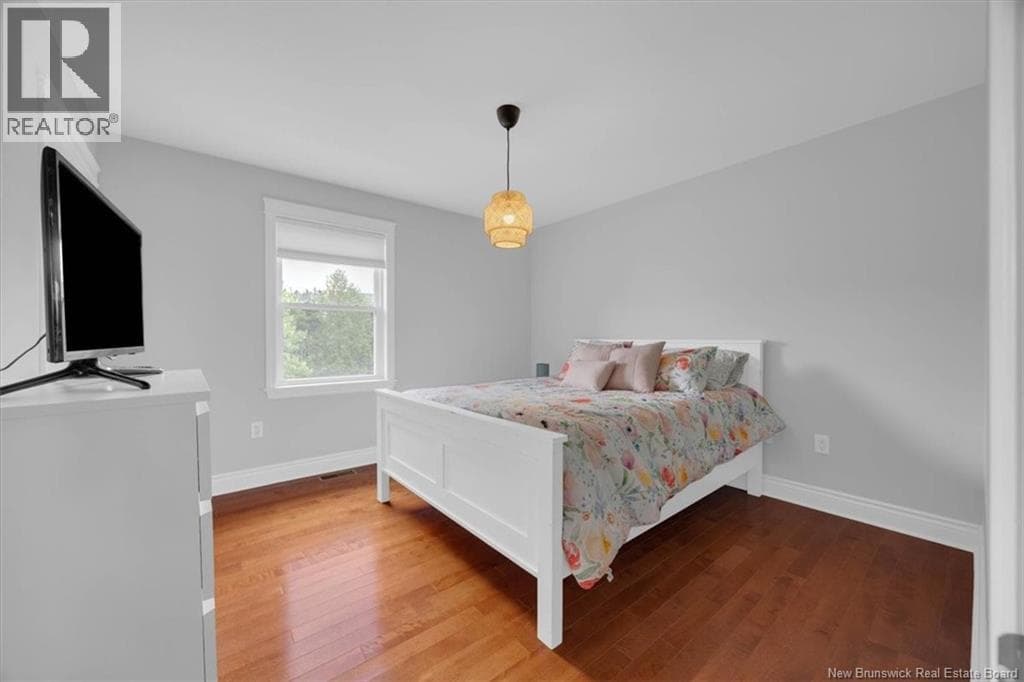 38 Shornecliff Drive, photo 32