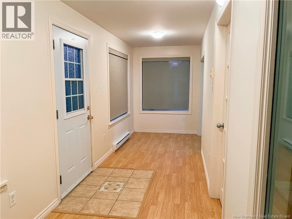 36 Pugsley Avenue, photo 8
