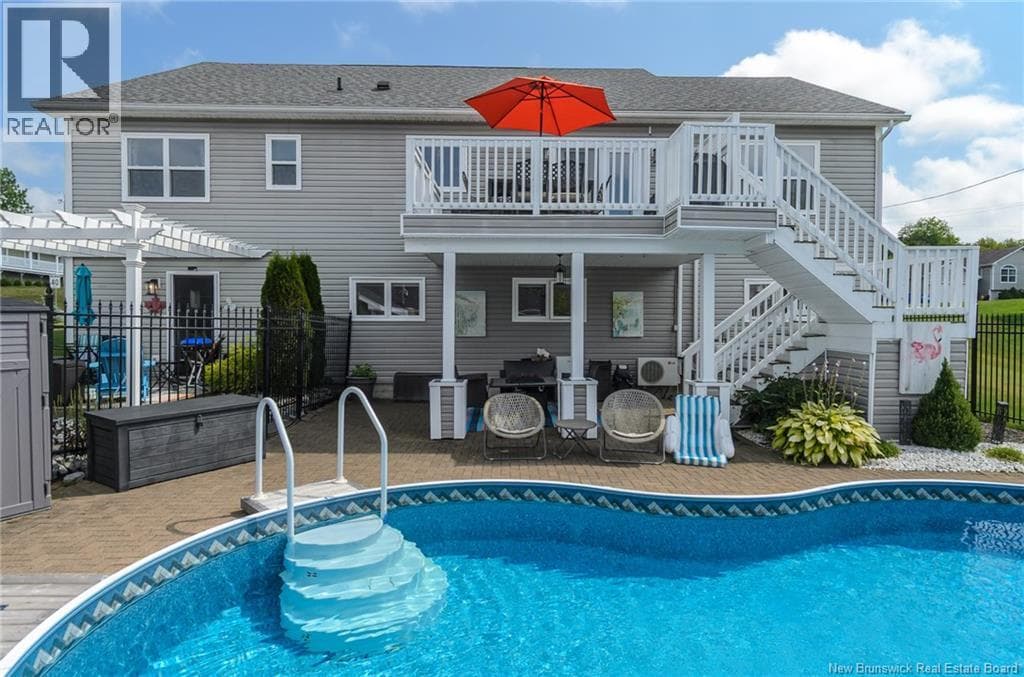 27 Runnymede Drive, photo 4