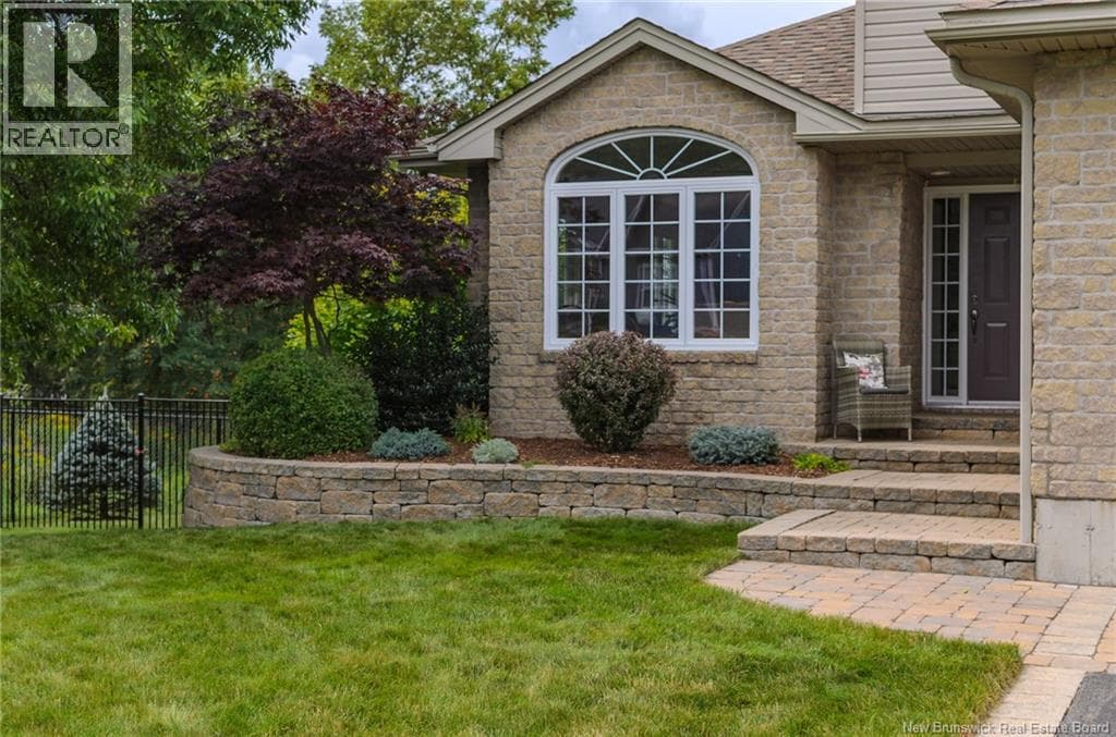 8 Aaron Avenue, photo 4