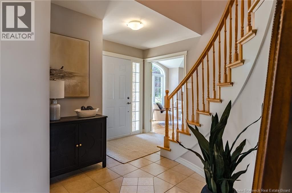 8 Aaron Avenue, photo 9