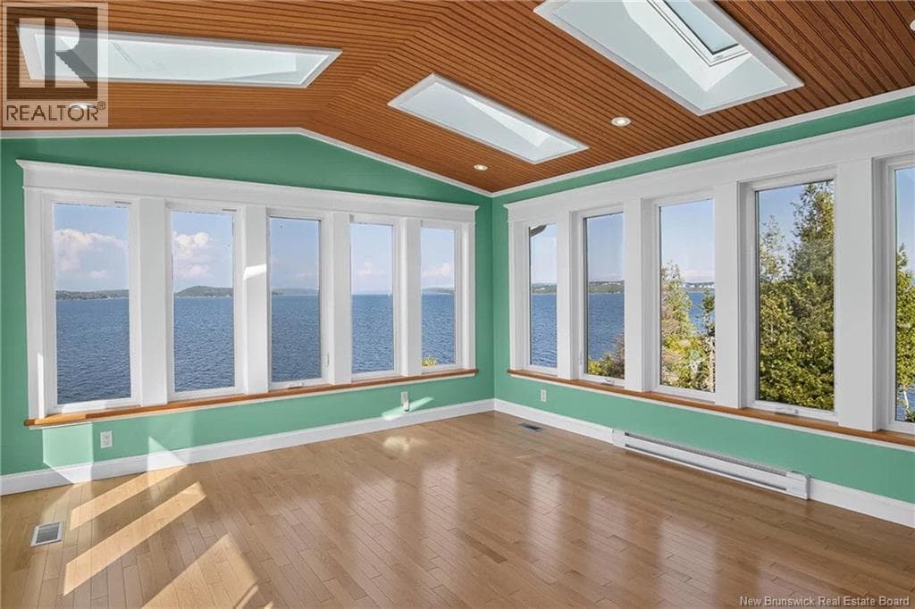 127 Bay Crescent Drive, photo 25