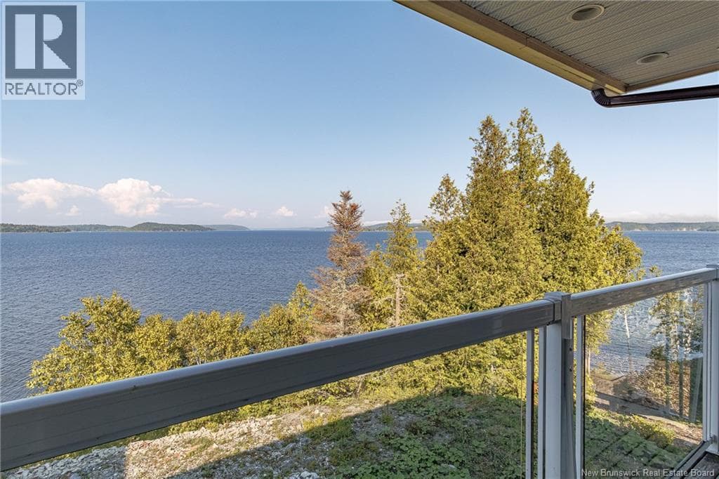 127 Bay Crescent Drive, photo 46