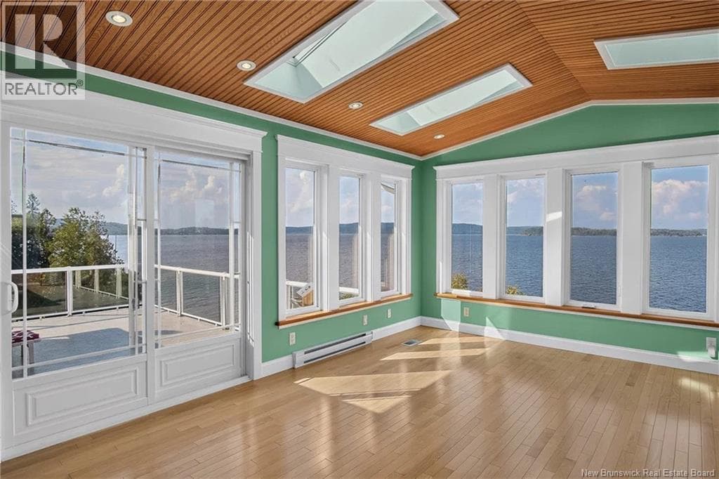127 Bay Crescent Drive, photo 13