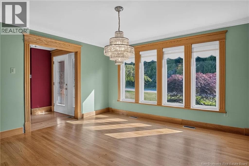 127 Bay Crescent Drive, photo 12