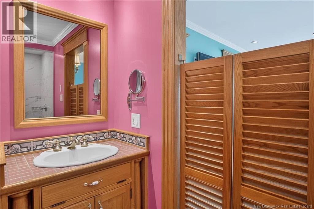 127 Bay Crescent Drive, photo 30