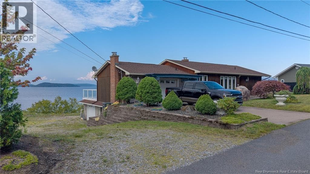 127 Bay Crescent Drive, photo 4
