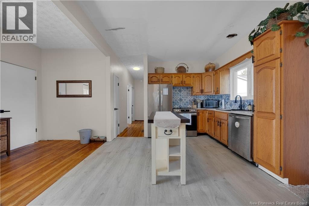 96 Woodward Avenue, photo 11