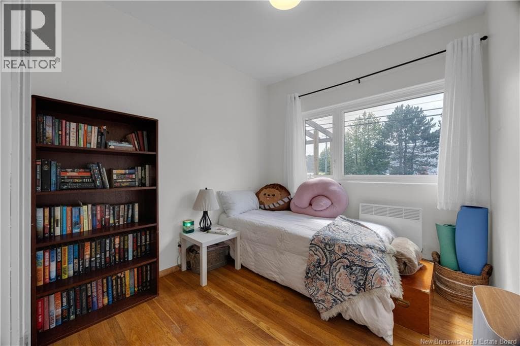 96 Woodward Avenue, photo 17