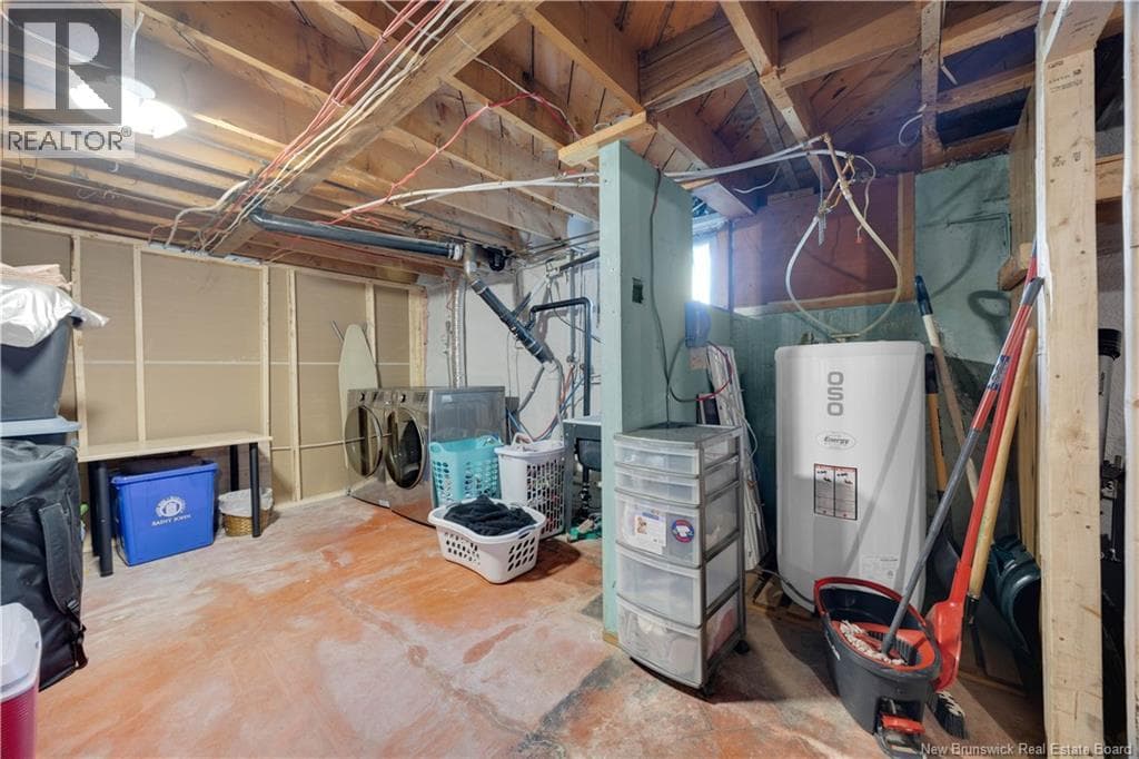 96 Woodward Avenue, photo 22