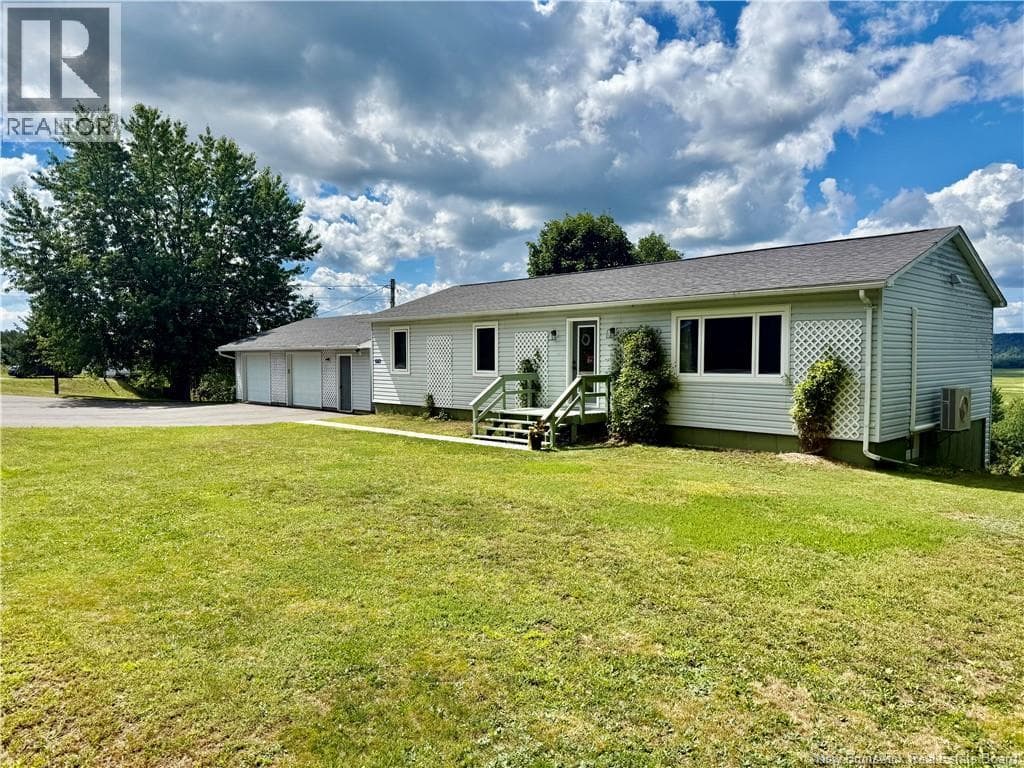376 Kennebecasis River Road, photo 3