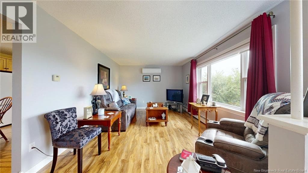 125 Old Road, photo 7