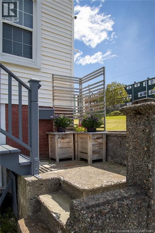 290 Tower Street, photo 4
