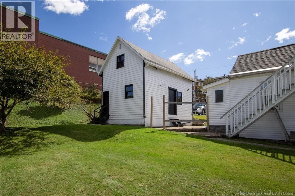 290 Tower Street, photo 38