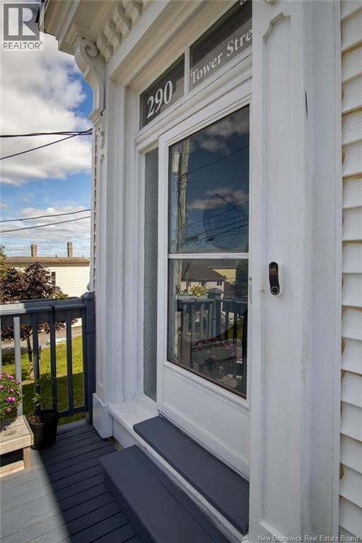 290 Tower Street, photo 4