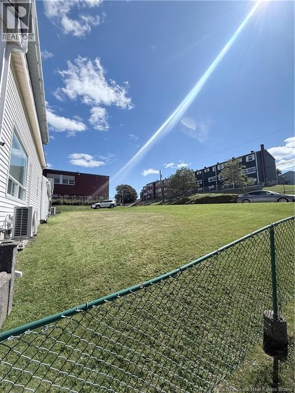 290 Tower Street, photo 2