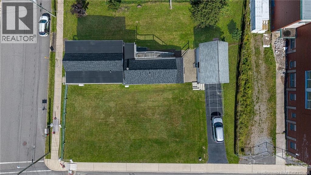 290 Tower Street, photo 45