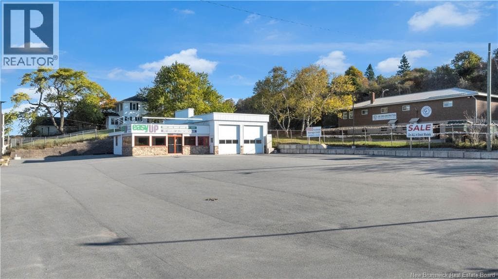 242 Rothesay Avenue, photo 6