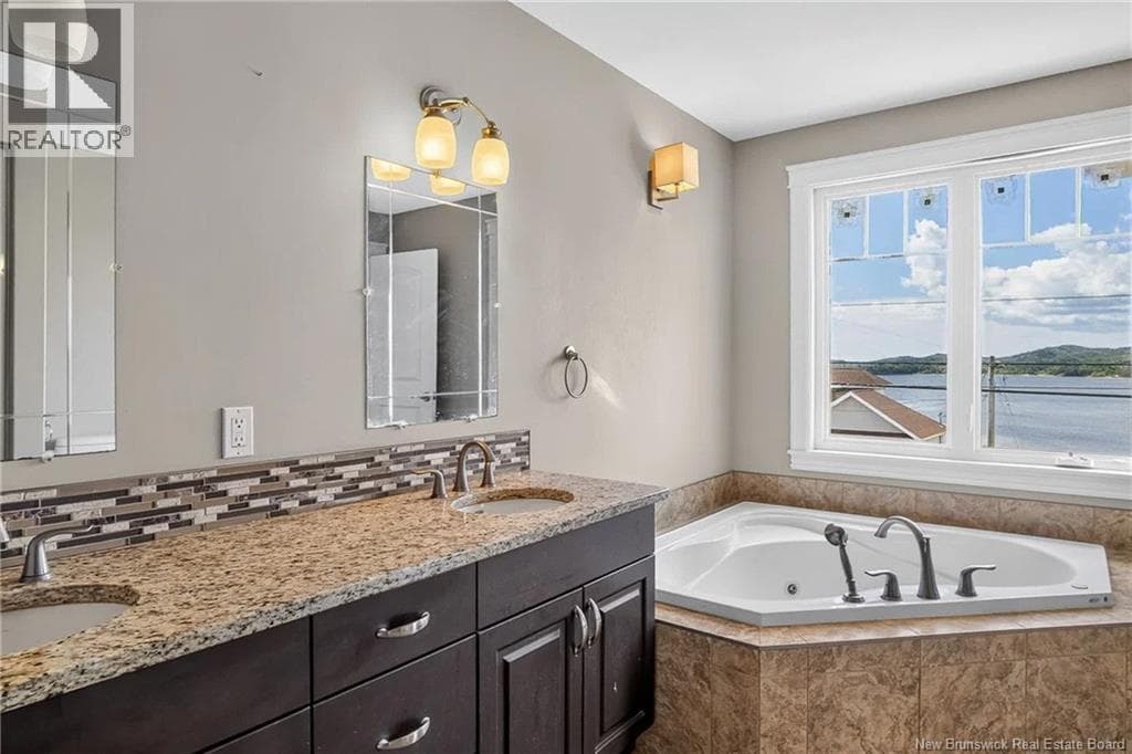 84 Anchorage, photo 31