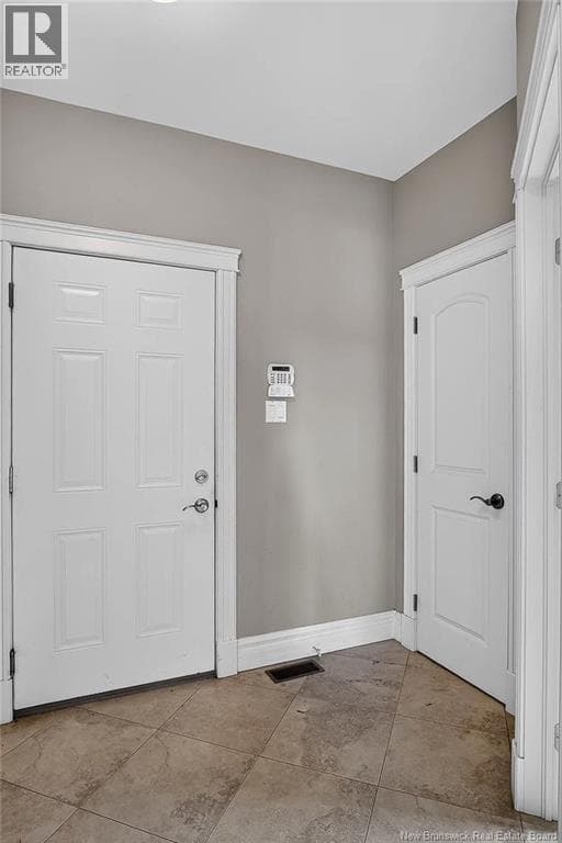 84 Anchorage, photo 18