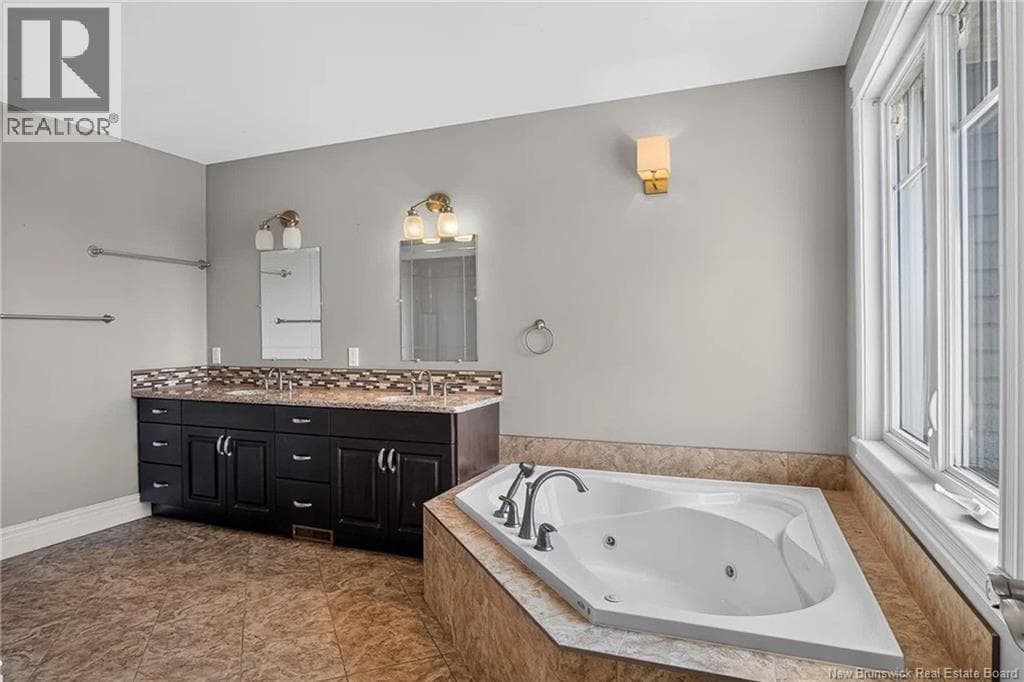 84 Anchorage, photo 30