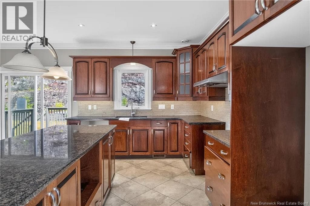 84 Anchorage, photo 15