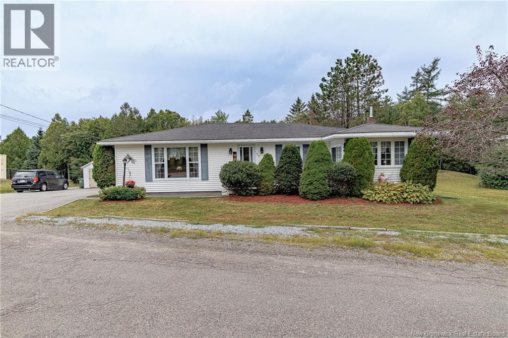 28 Twilight Avenue, photo 3