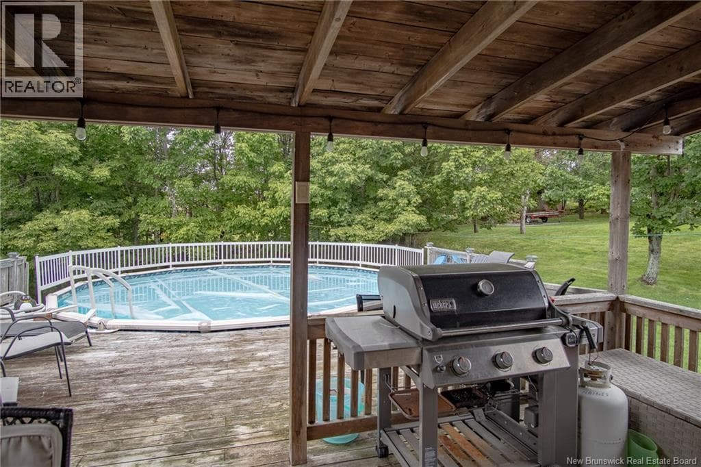 17 Lionel Drive, photo 36