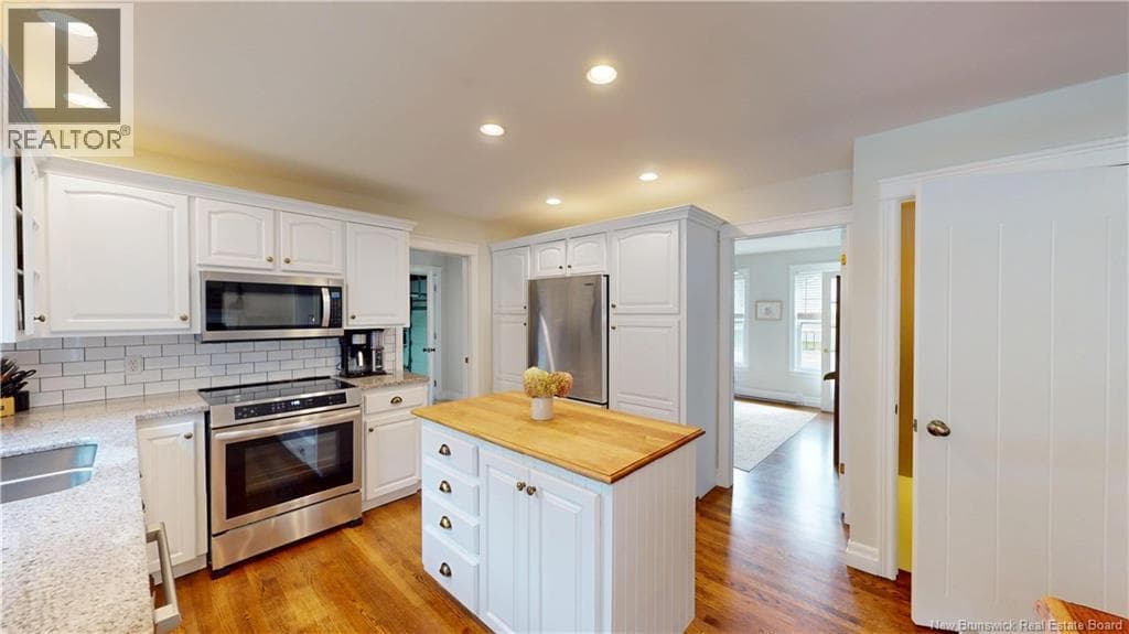 91 Queensbury Drive, photo 13