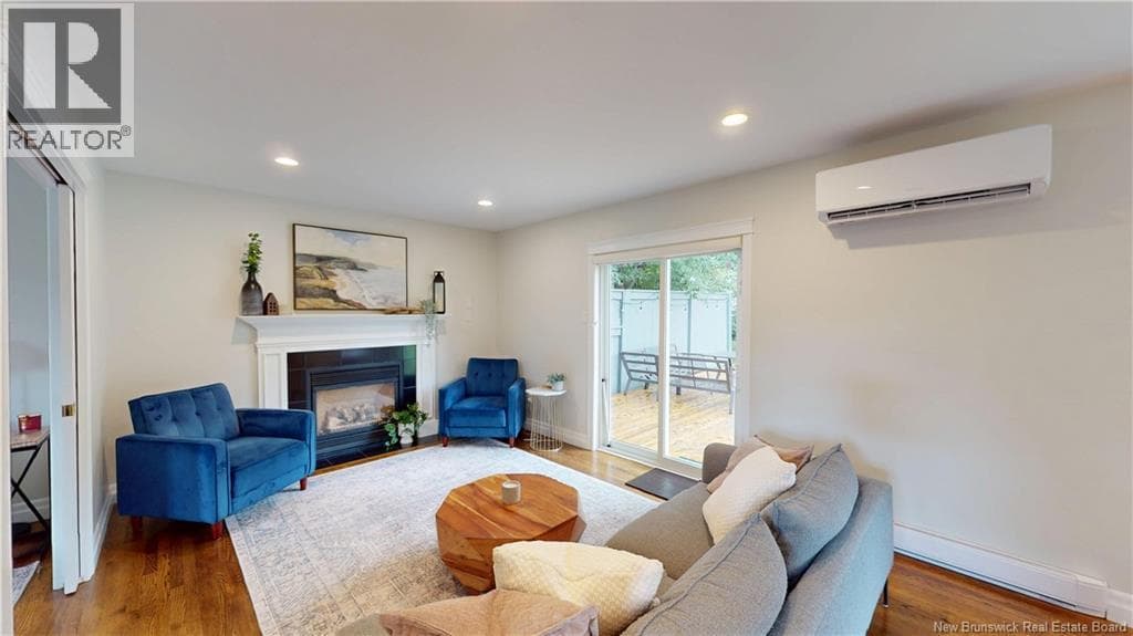 91 Queensbury Drive, photo 17