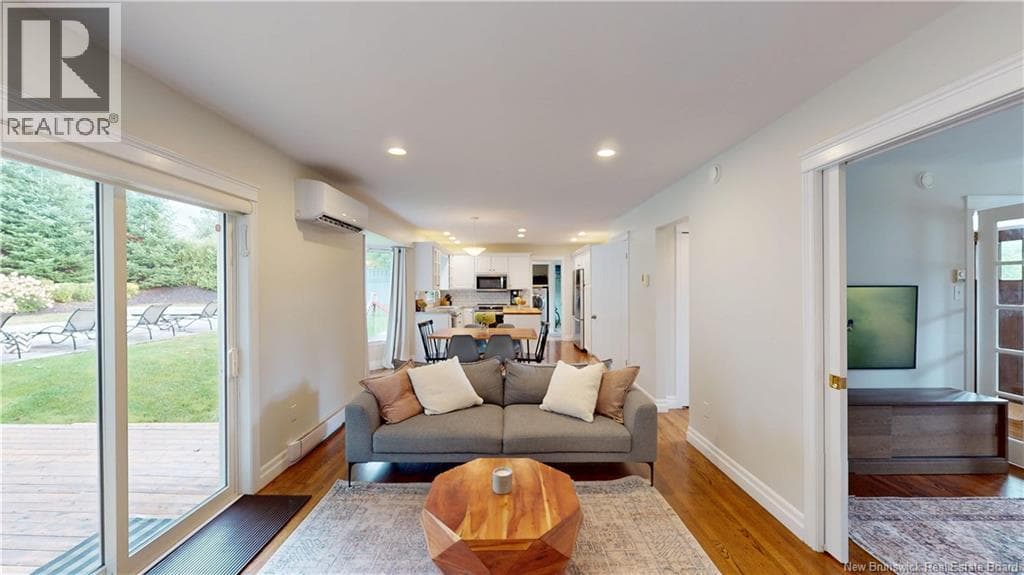 91 Queensbury Drive, photo 18