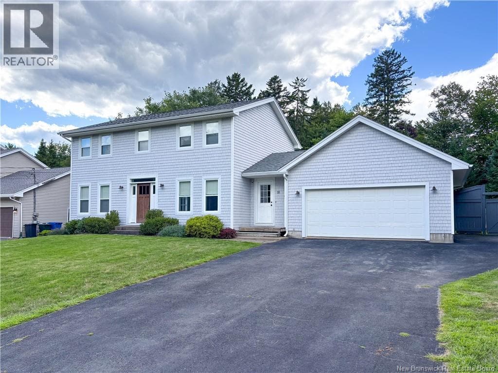91 Queensbury Drive, photo 3