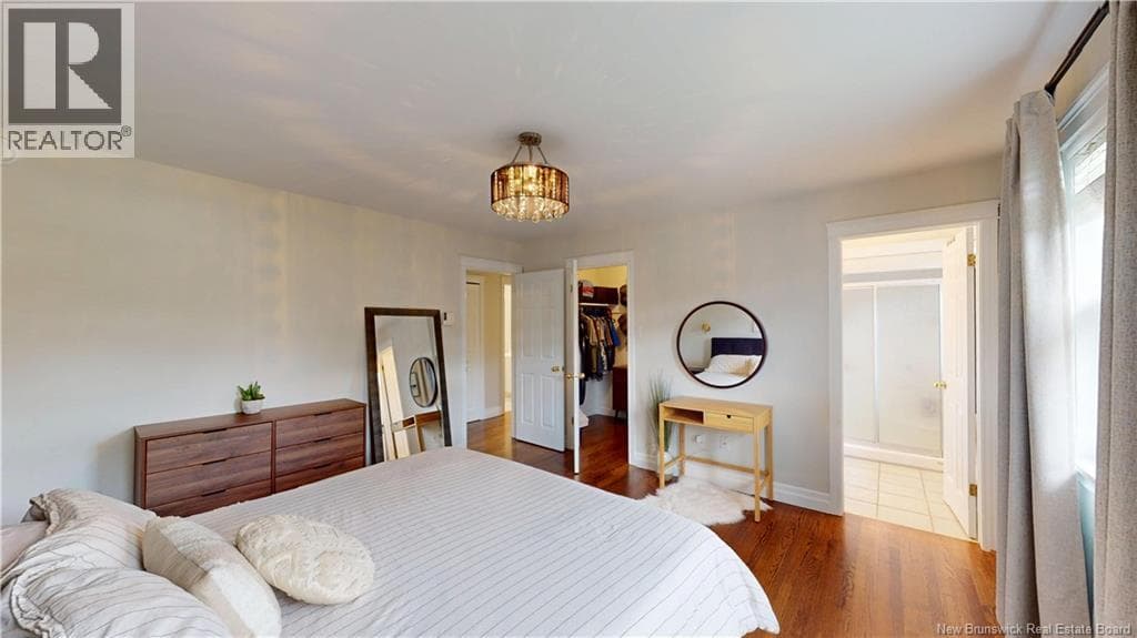 91 Queensbury Drive, photo 26