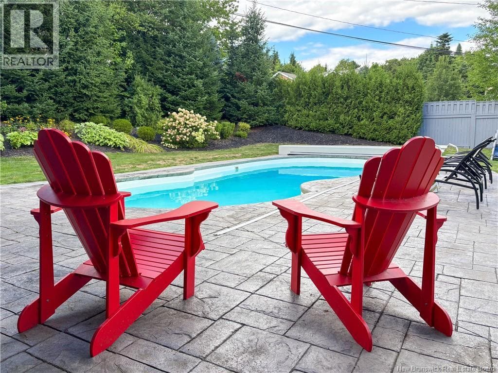 91 Queensbury Drive, photo 4