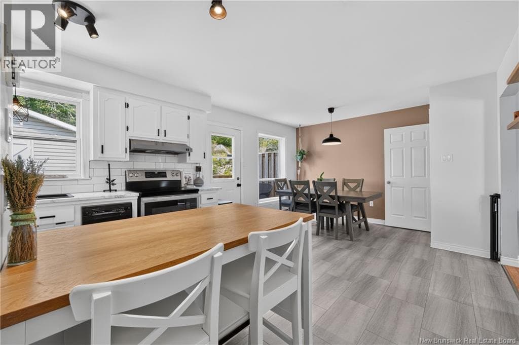 16 Parkwood Avenue, photo 11