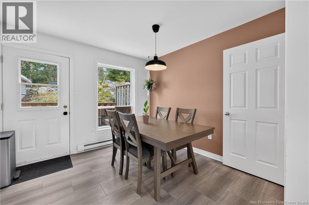 16 Parkwood Avenue, photo 14