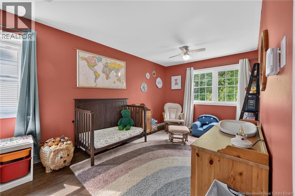 524 Tartan Street, photo 16