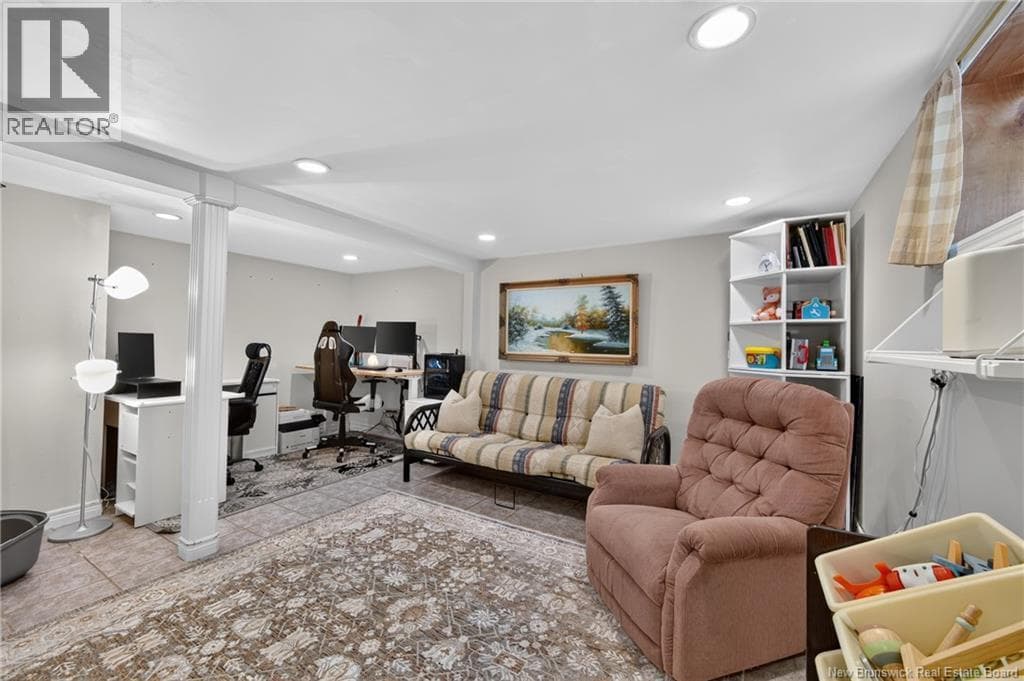 524 Tartan Street, photo 23
