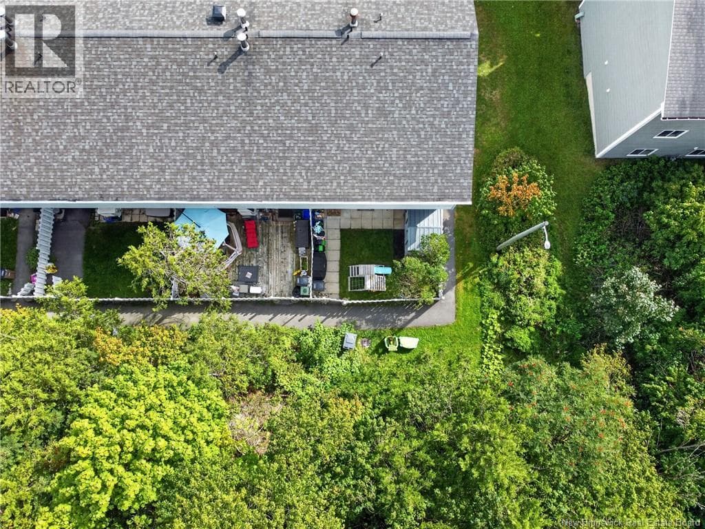524 Tartan Street, photo 27