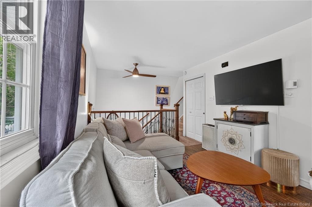 524 Tartan Street, photo 5
