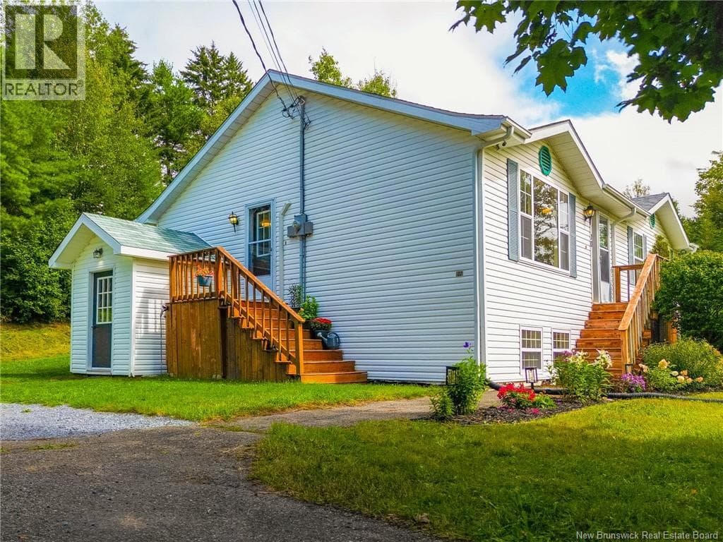 10 Meadow Brook Drive, photo 6