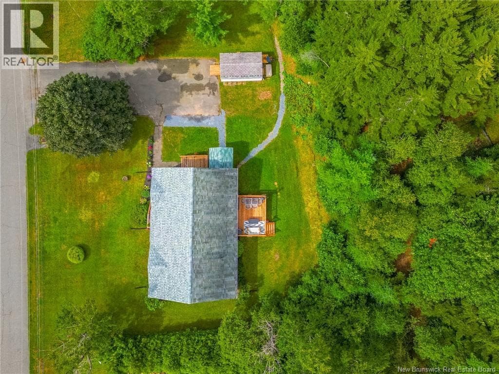 10 Meadow Brook Drive, photo 4