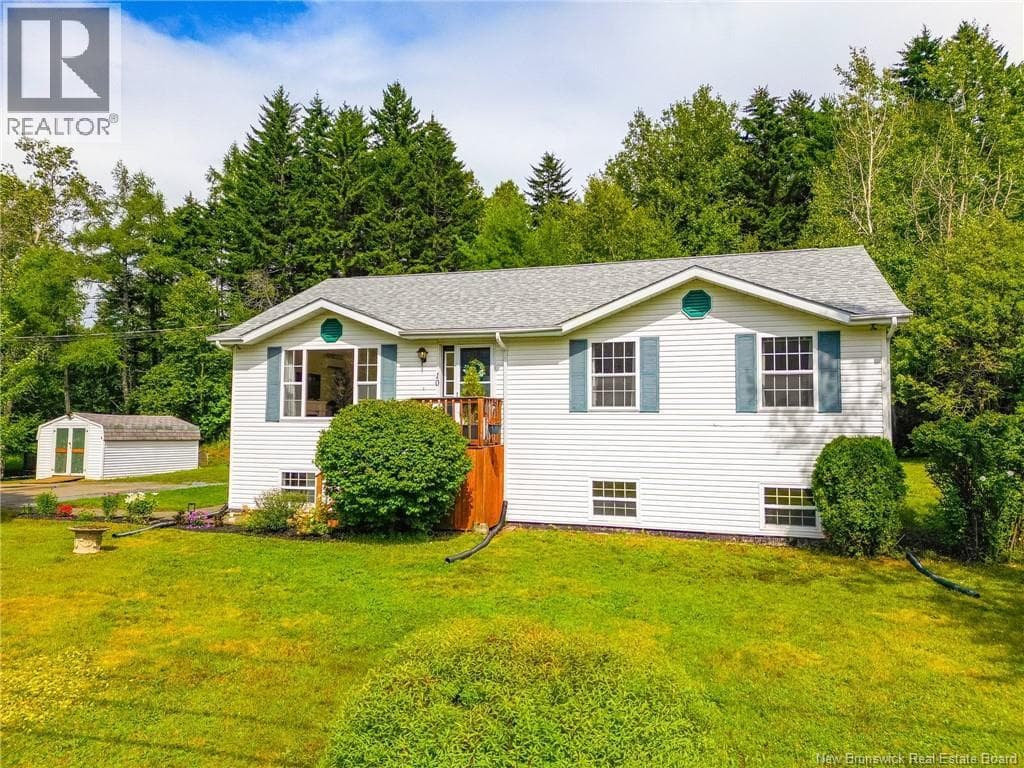 10 Meadow Brook Drive, photo 2