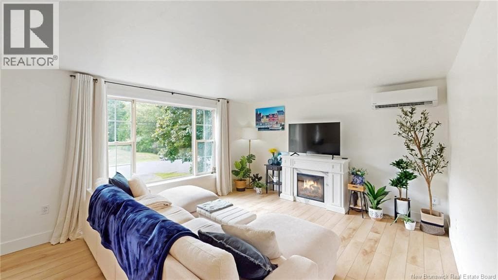 10 Meadow Brook Drive, photo 11