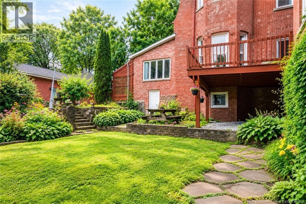 290 Crown Street, photo 4