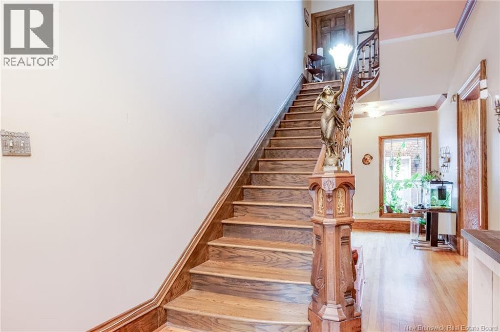 290 Crown Street, photo 16